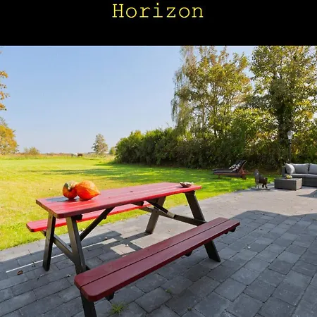 Vakantiehuis To The *